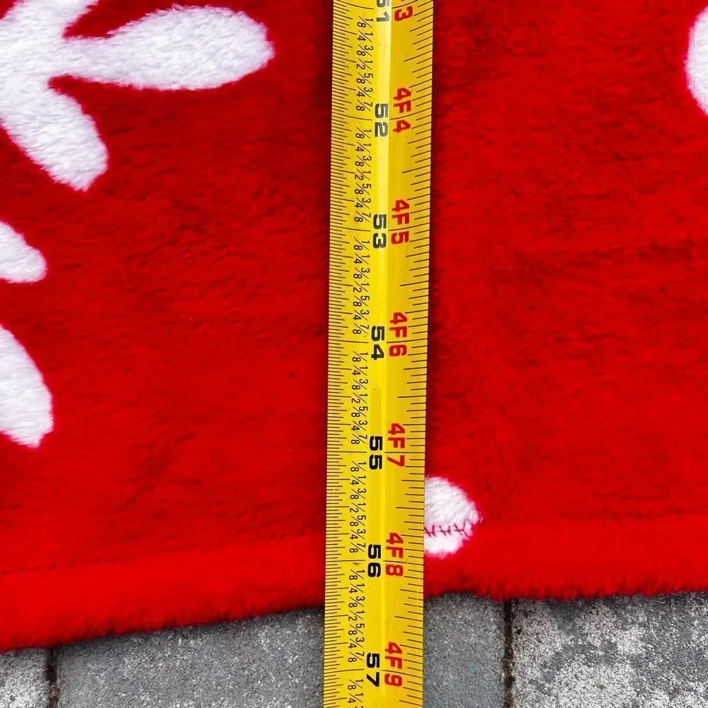Wondershop Christmas Throw Blanket Snowflakes Snow All Over Print Red